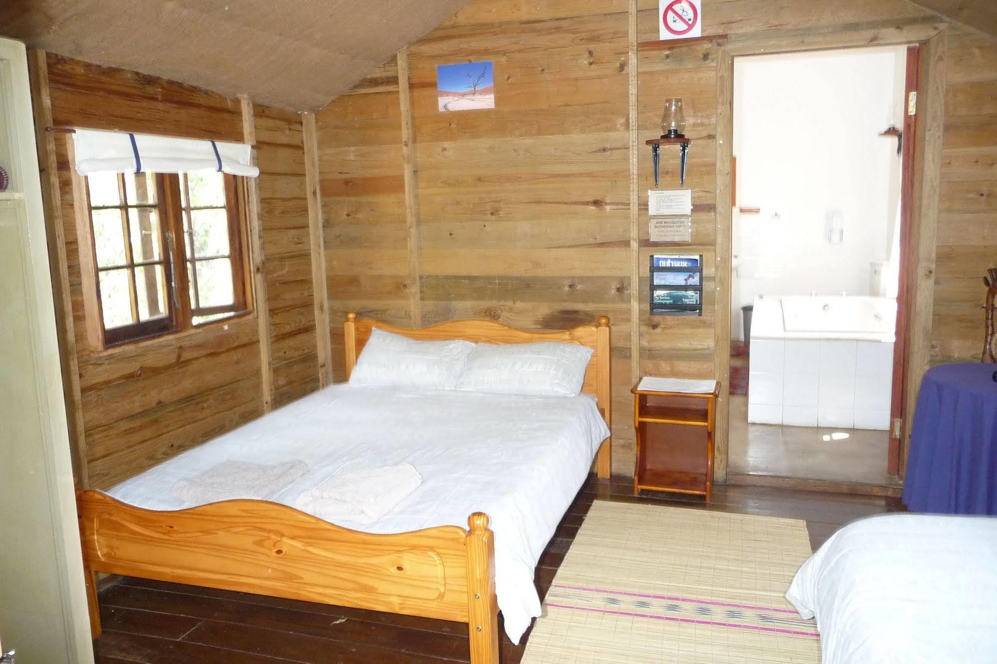 Hotel Isinkwe Backpackers Bushcamp Hluhluwe Exterior foto