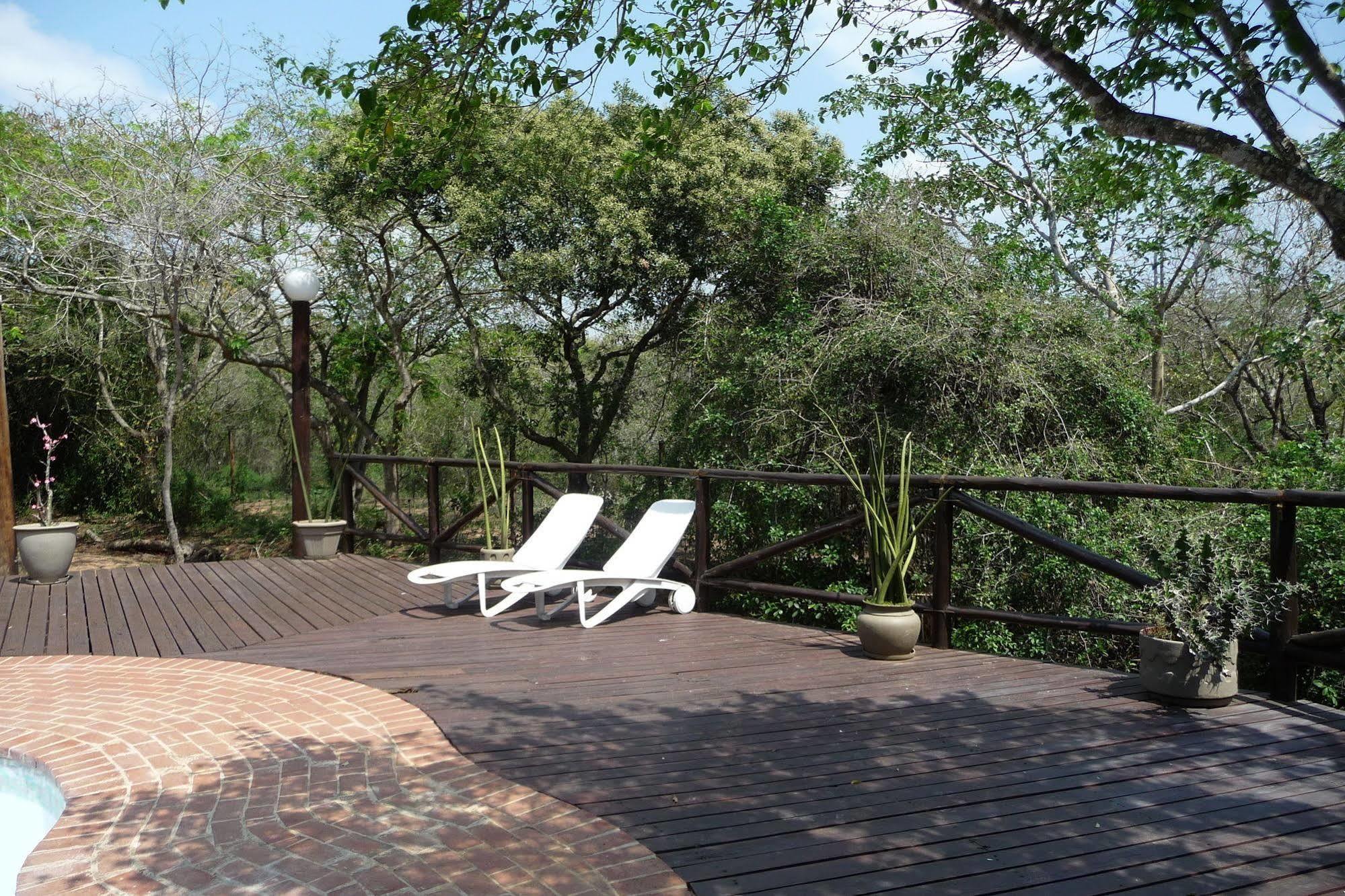 Hotel Isinkwe Backpackers Bushcamp Hluhluwe Exterior foto