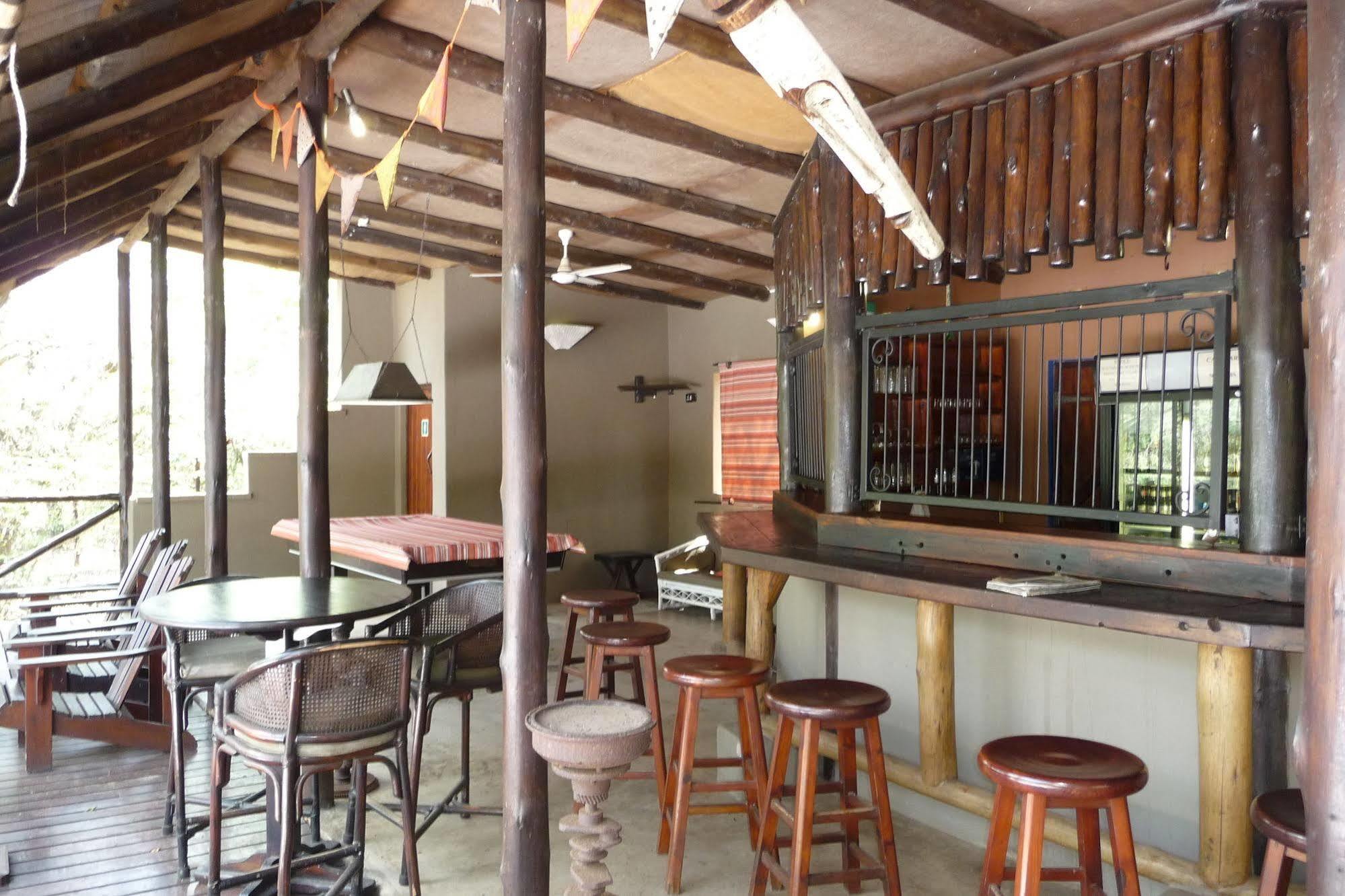 Hotel Isinkwe Backpackers Bushcamp Hluhluwe Exterior foto